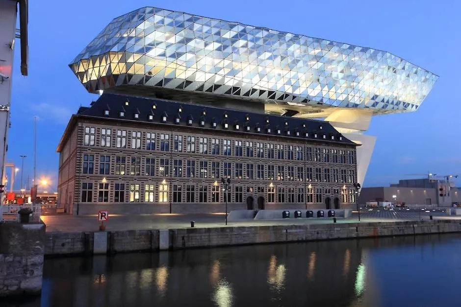 Big Private Apartment In The Heart Of Antwerp Belgium